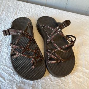 Chaco zong sandals